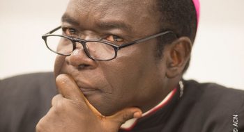 Biskup Matthew Kukah