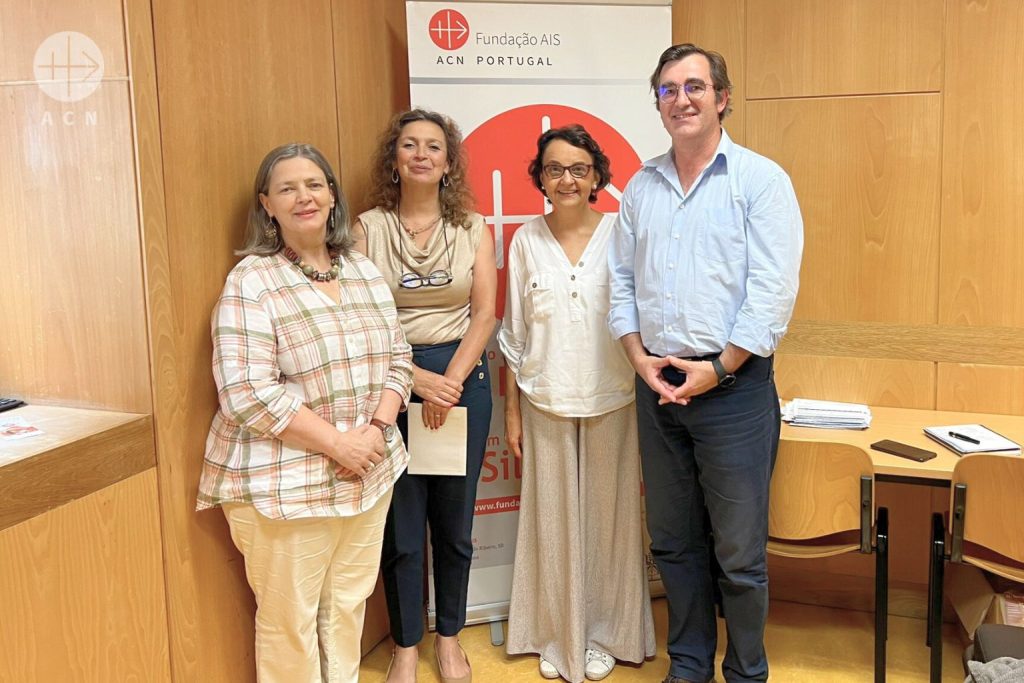 Zástupcovia nadácie ACN a nadácie Maria José und João Gagliardini Graça