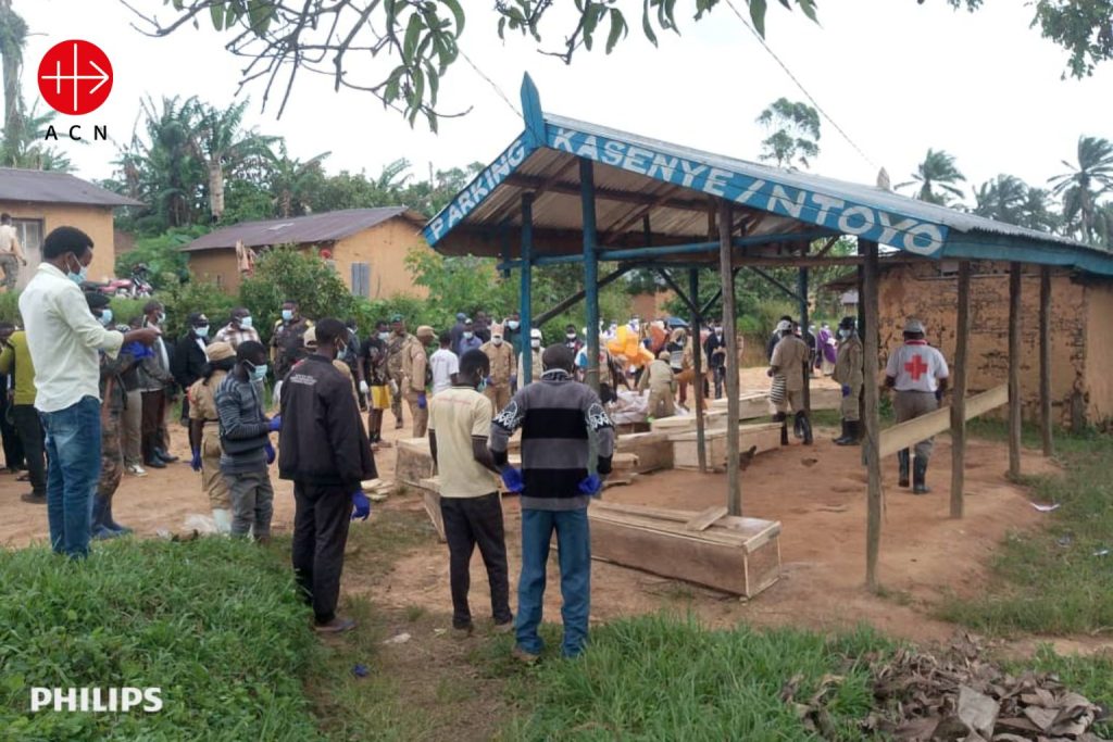 Pohreb obetí po útoku v Konžskej demokratickej republike, september 2025