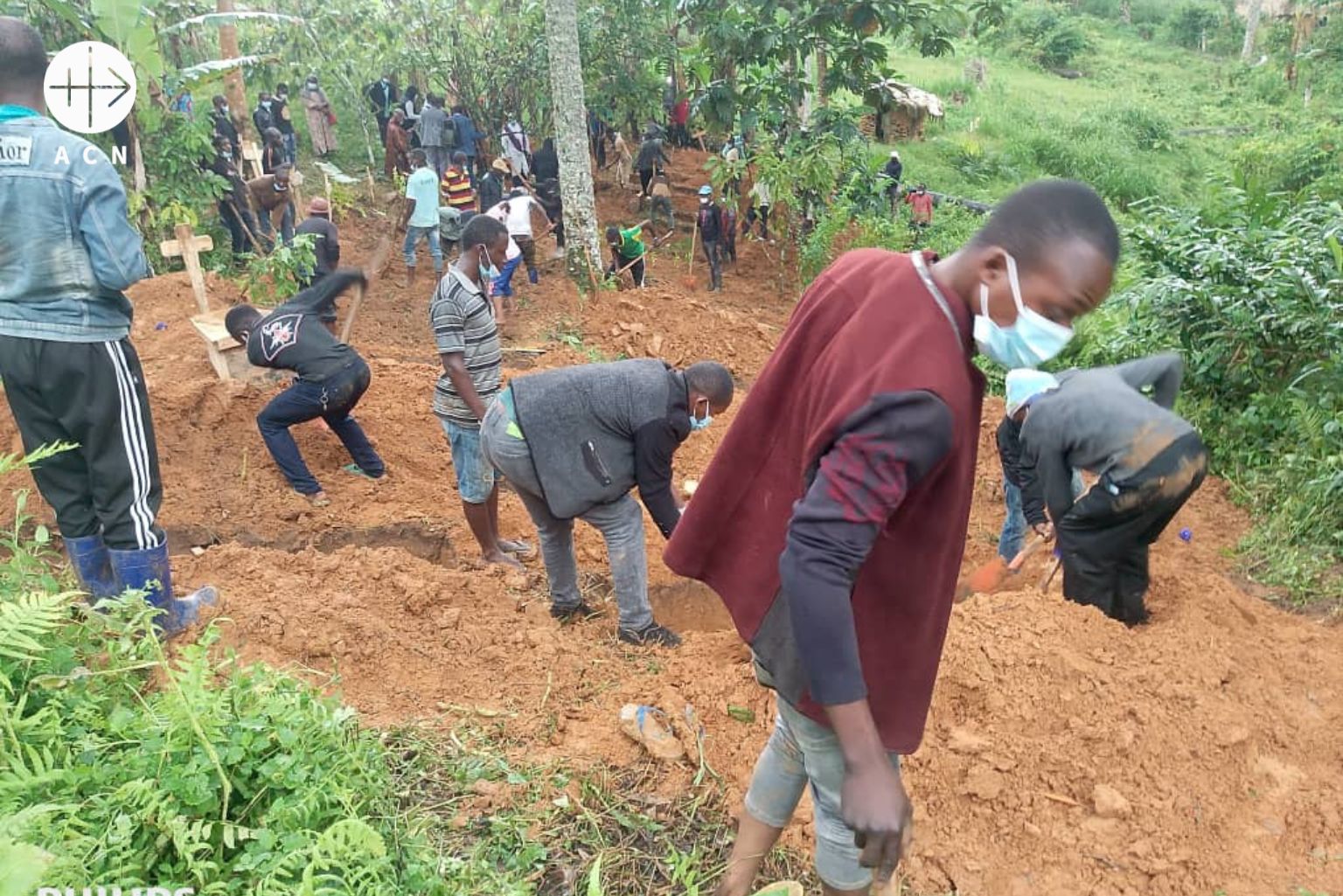 Pohreb obetí po útoku v Konžskej demokratickej republike, september 2025